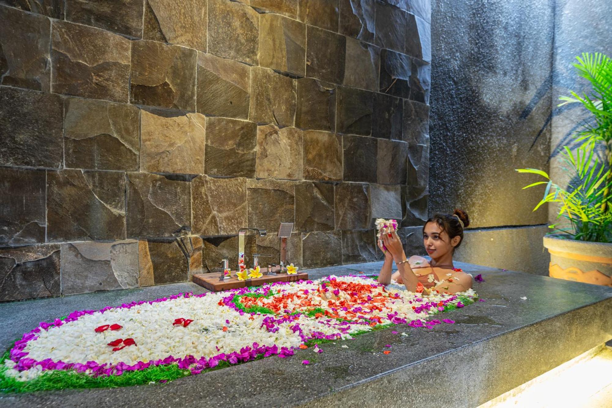 Villa Brand New Luxury 3br Ethnic #3 Ubud