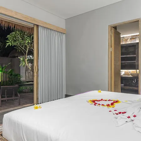 Brand New Luxury 3Br Villa Ethnic Ubud #3 Buitenkant foto